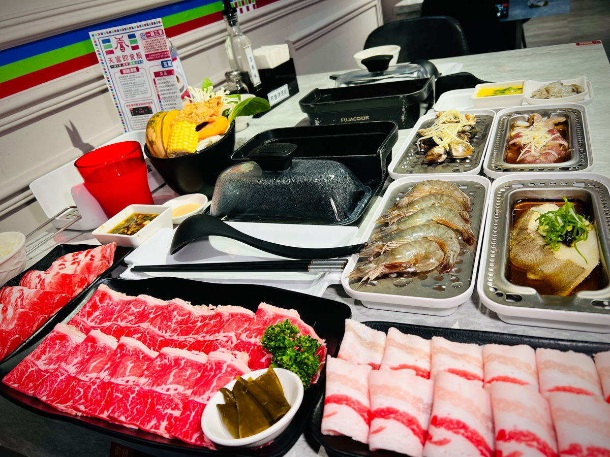 【一鍋三饗】台北天母人氣火鍋推薦,世界首創一鍋三饗絕世美味,奢華享受涮涮鍋、蒸物、鐵板燒 - 第17張圖 【一鍋三饗】台北天母人氣火鍋推薦,世界首創一鍋三饗絕世美味,奢華享受涮涮鍋、蒸物、鐵板燒