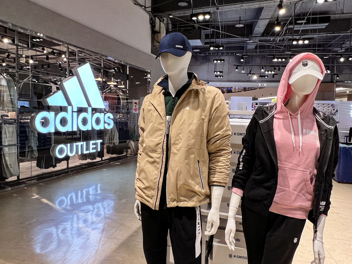 【義大世界購物廣場】全國首創品牌直營OutletMall，超過700個品牌進駐，高雄人氣網美打卡景點推薦！