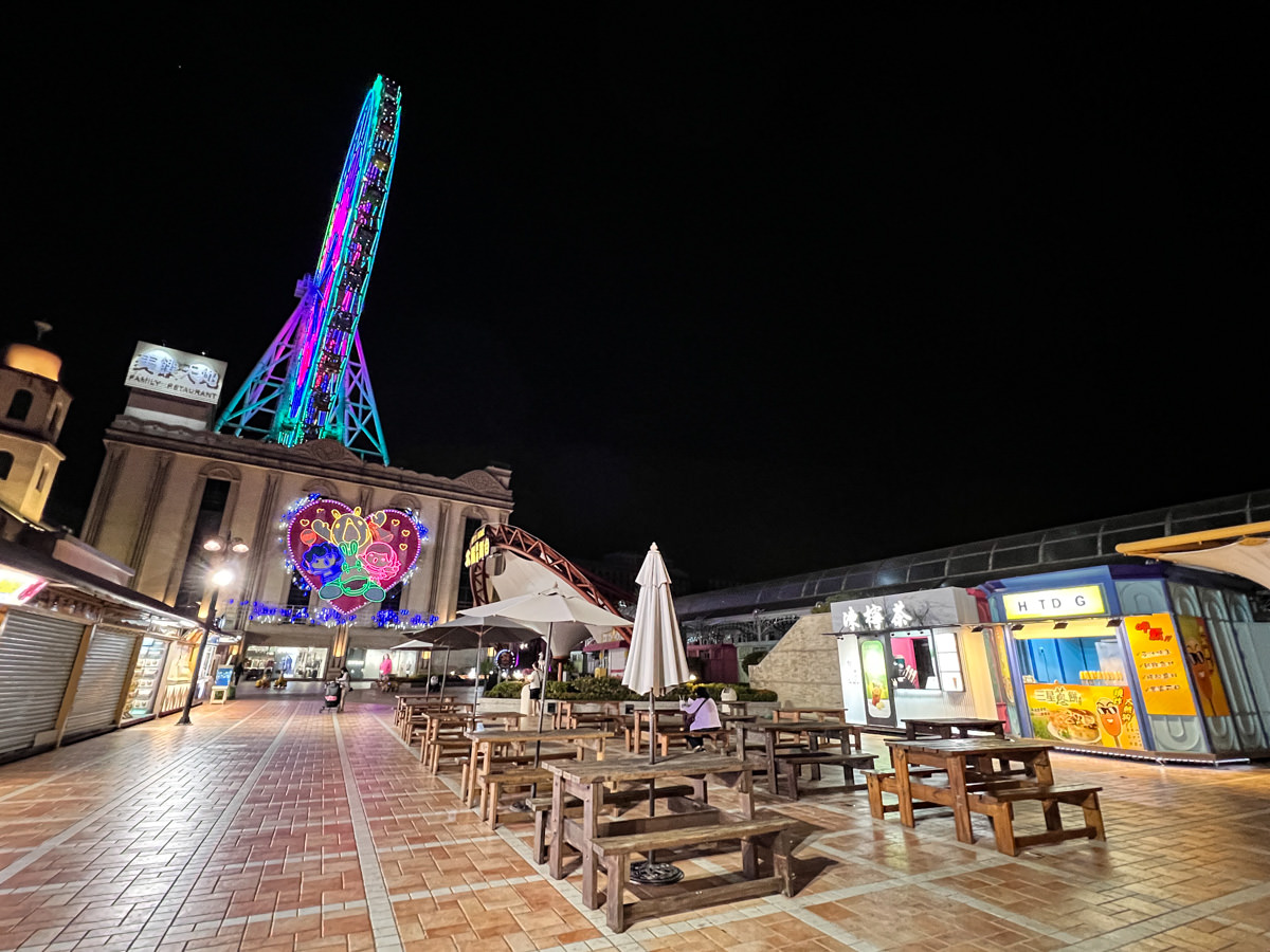 【義大世界購物廣場】全國首創品牌直營OutletMall，超過700個品牌進駐，高雄人氣網美打卡景點推薦！