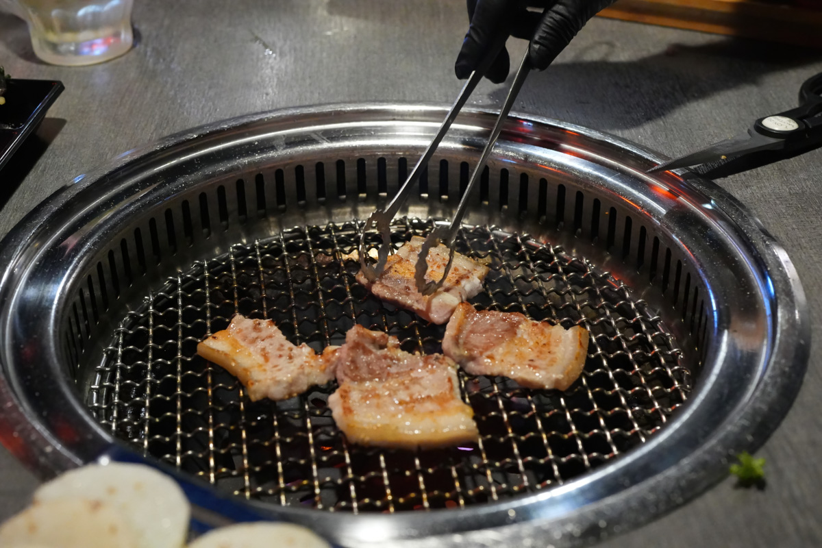 【豆町村燒肉】台北人氣燒肉美食推薦,專人代烤的極致美味饗宴,嚴選新鮮頂級食材,完整體現日本職人精神! - 第29張圖 【豆町村燒肉】台北人氣燒肉美食推薦,專人代烤的極致美味饗宴,嚴選新鮮頂級食材,完整體現日本職人精神!