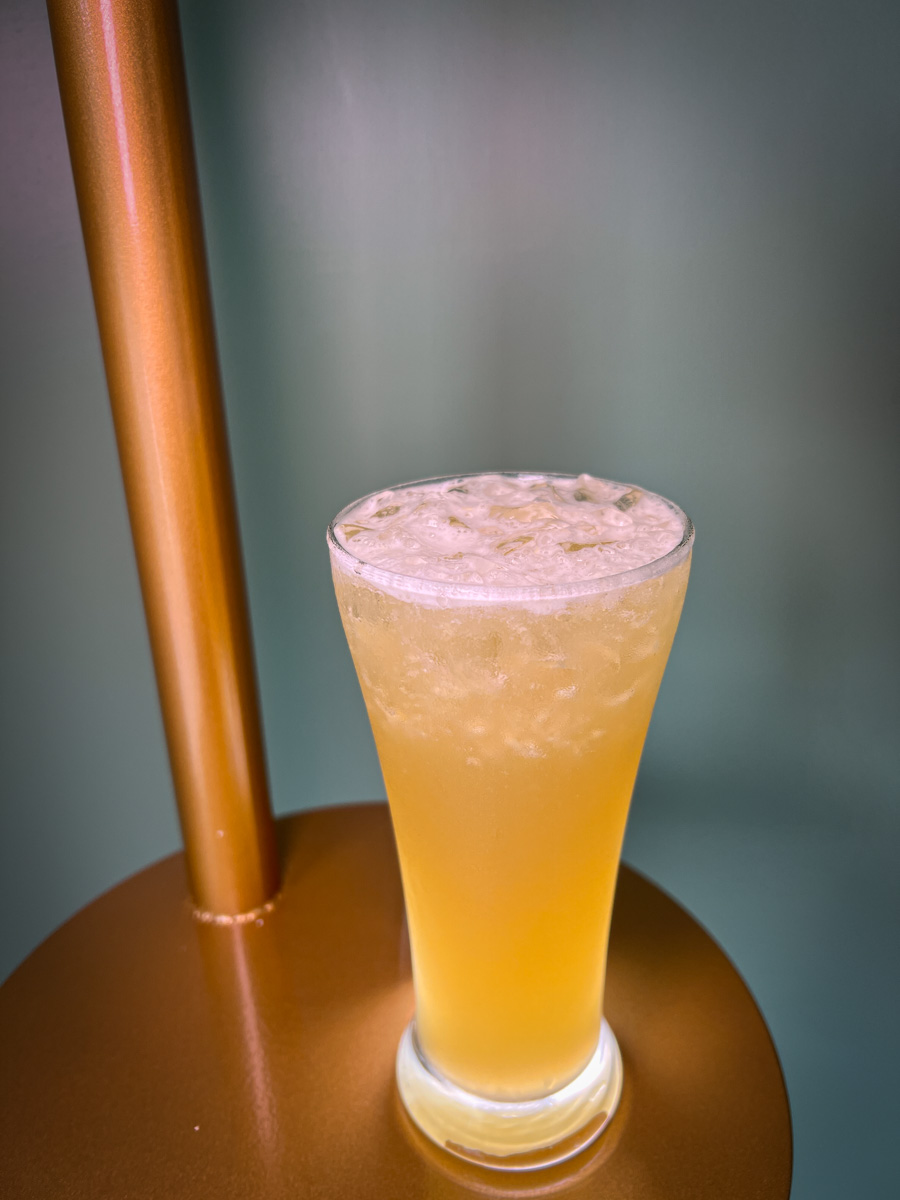 【沫茗手作茶專売】台北東區人氣飲料店推薦，全台獨家銀河系抹茶飲，飲料界最強黑馬，真材實料一喝上癮！