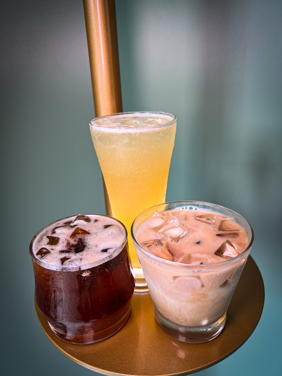 【沫茗手作茶專売】台北東區人氣飲料店推薦，全台獨家銀河系抹茶飲，飲料界最強黑馬，真材實料一喝上癮！