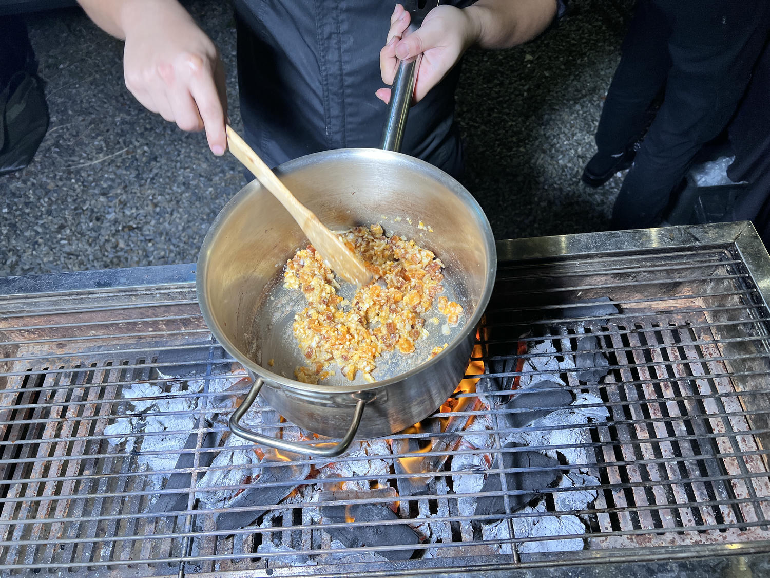 【饗野】台灣最強戶外私廚餐車推薦,客製化高質感創意料理,全省皆可配合的露營私廚與民宿外燴服務,私廚界的天花板! - 第25張圖 【饗野】台灣最強戶外私廚餐車推薦,客製化高質感創意料理,全省皆可配合的露營私廚與民宿外燴服務,私廚界的天花板!