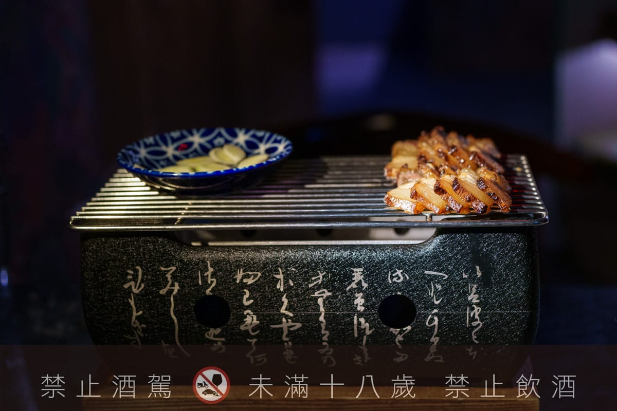 【無心戒酒互助會-同溫層俱樂部】台北西門最熱門餐酒館推薦，特色必點Bucket桶調酒、同溫層特調，西門包場聚會餐廳首選！