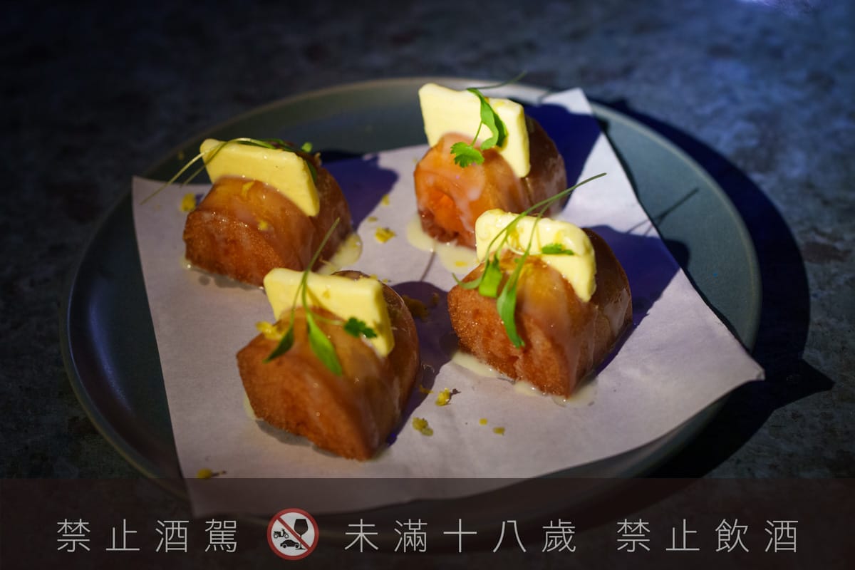 【無心戒酒互助會-同溫層俱樂部】台北西門最熱門餐酒館推薦，特色必點Bucket桶調酒、同溫層特調，西門包場聚會餐廳首選！