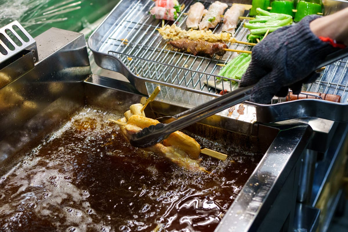【柒息地 串燒居酒屋】新莊必吃居酒屋宵夜美食推薦，多款平價串燒19元起，台灣最用心的烤肉醬，超人氣連鎖串燒居酒屋品牌！