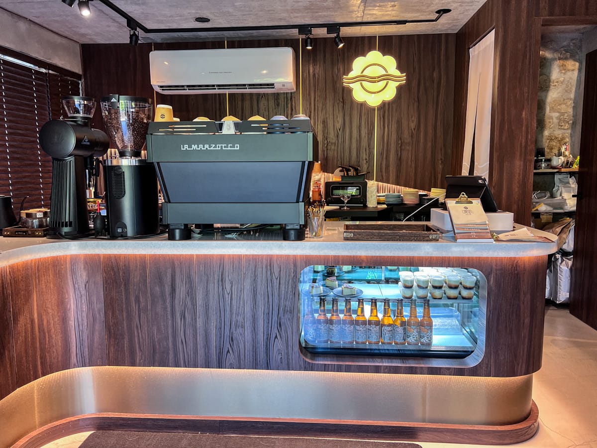 【暇 咖啡 hima cafe】九份超人氣下午茶美食推薦,超強甜點必吃巴斯克跟焦糖布丁!九份在地最美景觀餐廳首選 - 第7張圖 【暇 咖啡 hima cafe】九份超人氣下午茶美食推薦,超強甜點必吃巴斯克跟焦糖布丁!九份在地最美景觀餐廳首選