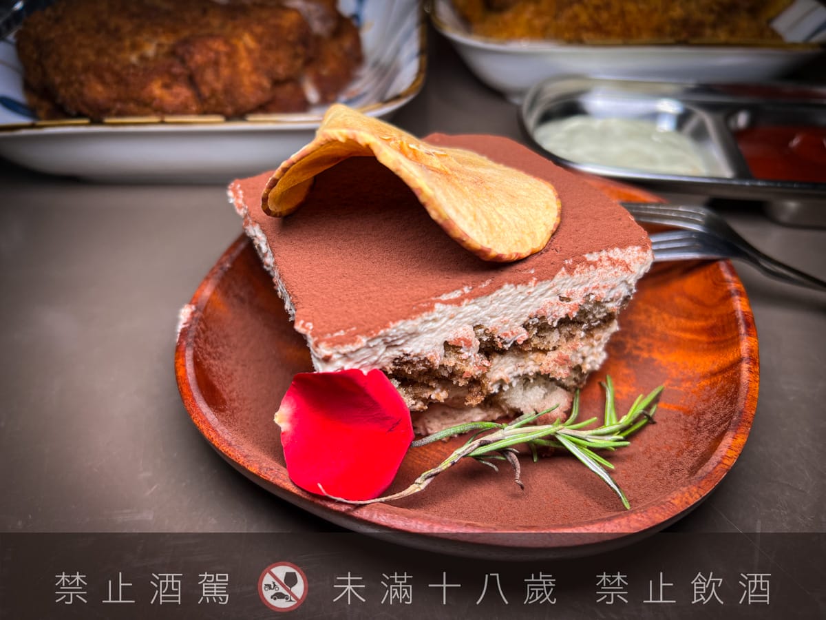 【無心戒酒互助會-武昌分會】台北西門人氣酒吧推薦,酒精狂徒必喝獨家特製PUNCH!台灣主題特色調酒搭配下酒菜 - 第41張圖 【無心戒酒互助會-武昌分會】台北西門人氣酒吧推薦,酒精狂徒必喝獨家特製PUNCH!台灣主題特色調酒搭配下酒菜