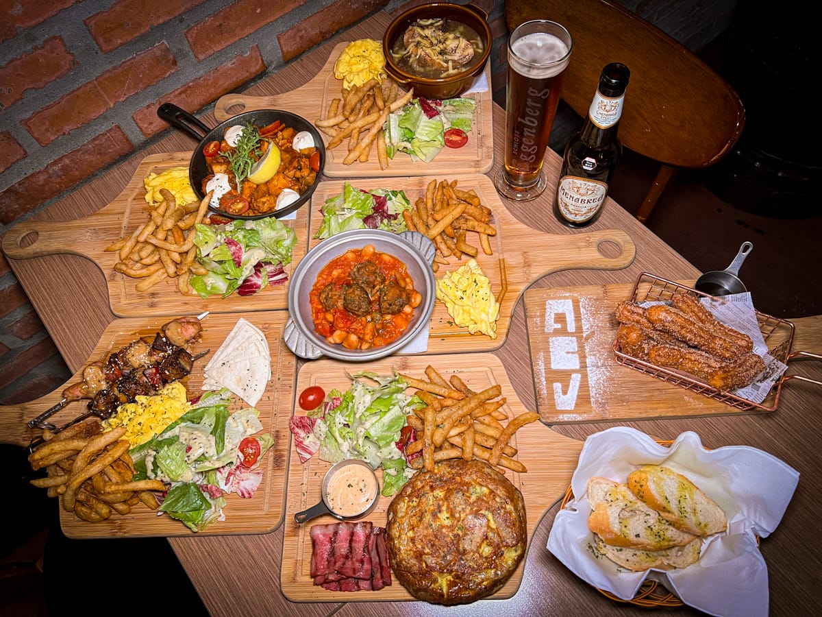 【ABV 地中海餐酒館 台北創始店】台北超高CP值早午餐推薦,319元享受地中海早午餐美味饗宴,打造台北人氣破表的聚會餐廳! - 第24張圖 【ABV 地中海餐酒館 台北創始店】台北超高CP值早午餐推薦,319元享受地中海早午餐美味饗宴,打造台北人氣破表的聚會餐廳!