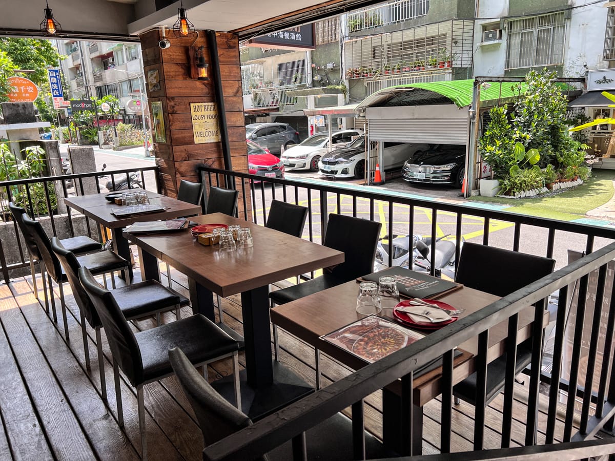 【ABV 地中海餐酒館 台北創始店】台北超高CP值早午餐推薦,319元享受地中海早午餐美味饗宴,打造台北人氣破表的聚會餐廳! - 第5張圖 【ABV 地中海餐酒館 台北創始店】台北超高CP值早午餐推薦,319元享受地中海早午餐美味饗宴,打造台北人氣破表的聚會餐廳!
