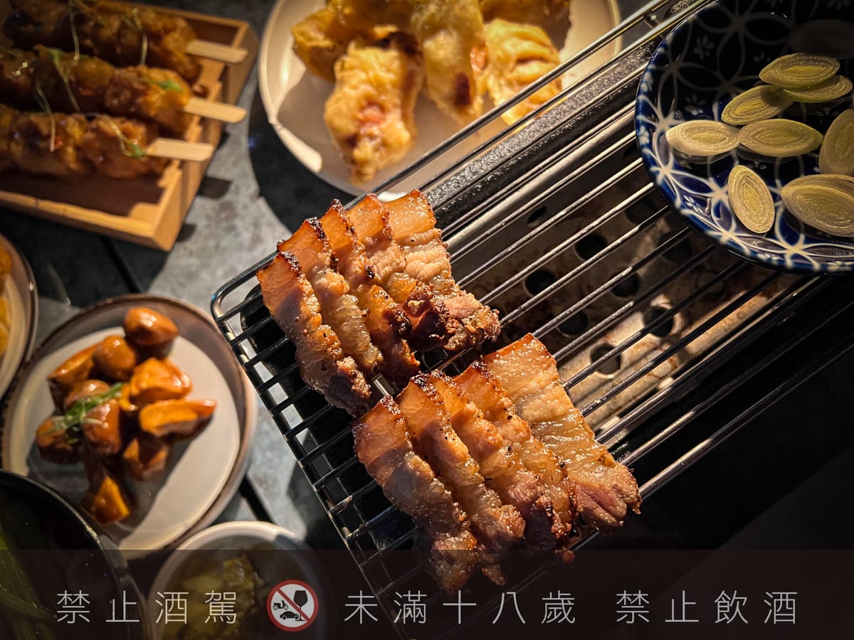 【無心戒酒互助會-同溫層俱樂部】台北西門最熱門餐酒館推薦，特色必點Bucket桶調酒、同溫層特調，西門包場聚會餐廳首選！