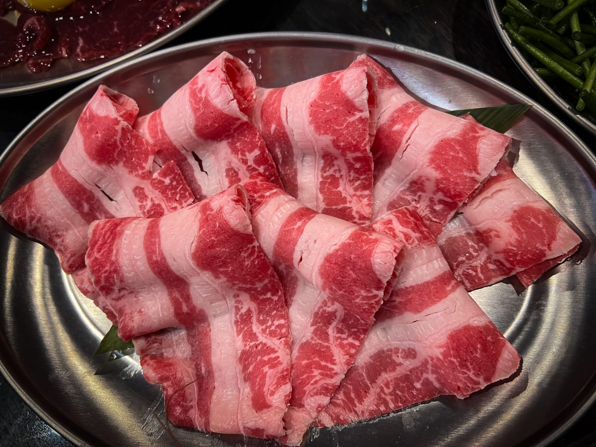 【粥起】台北東區必吃火鍋！全台首創粥底火鍋399元起可無限續粥！20年功力熱炒美食與秘製粥底，養身顧胃的天下最鮮粥火鍋！
