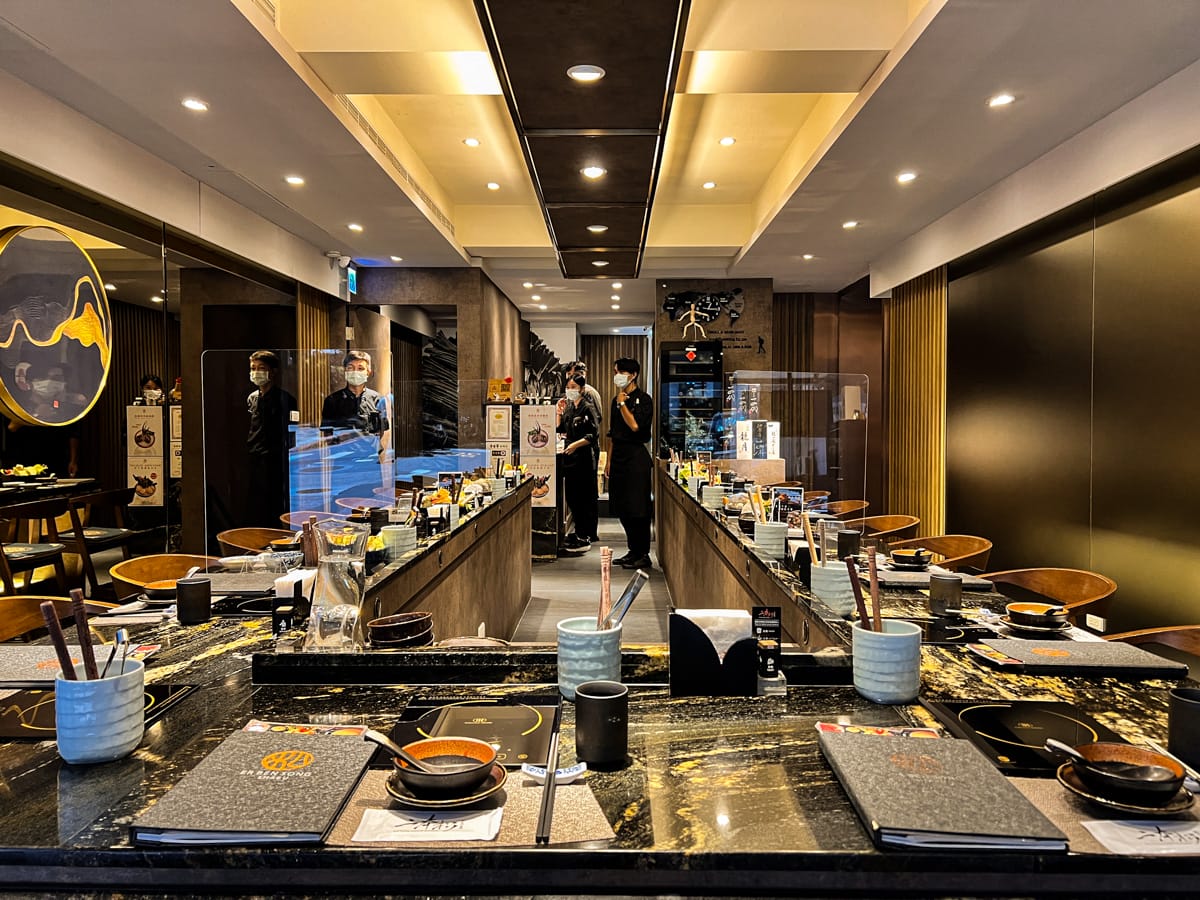 【二本松涮涮屋】台北大安頂級火鍋美食推薦，大啖北海道夢幻花咲蟹最新套餐！專人桌邊服務，傳承日本二本松頂級天然火鍋首選！