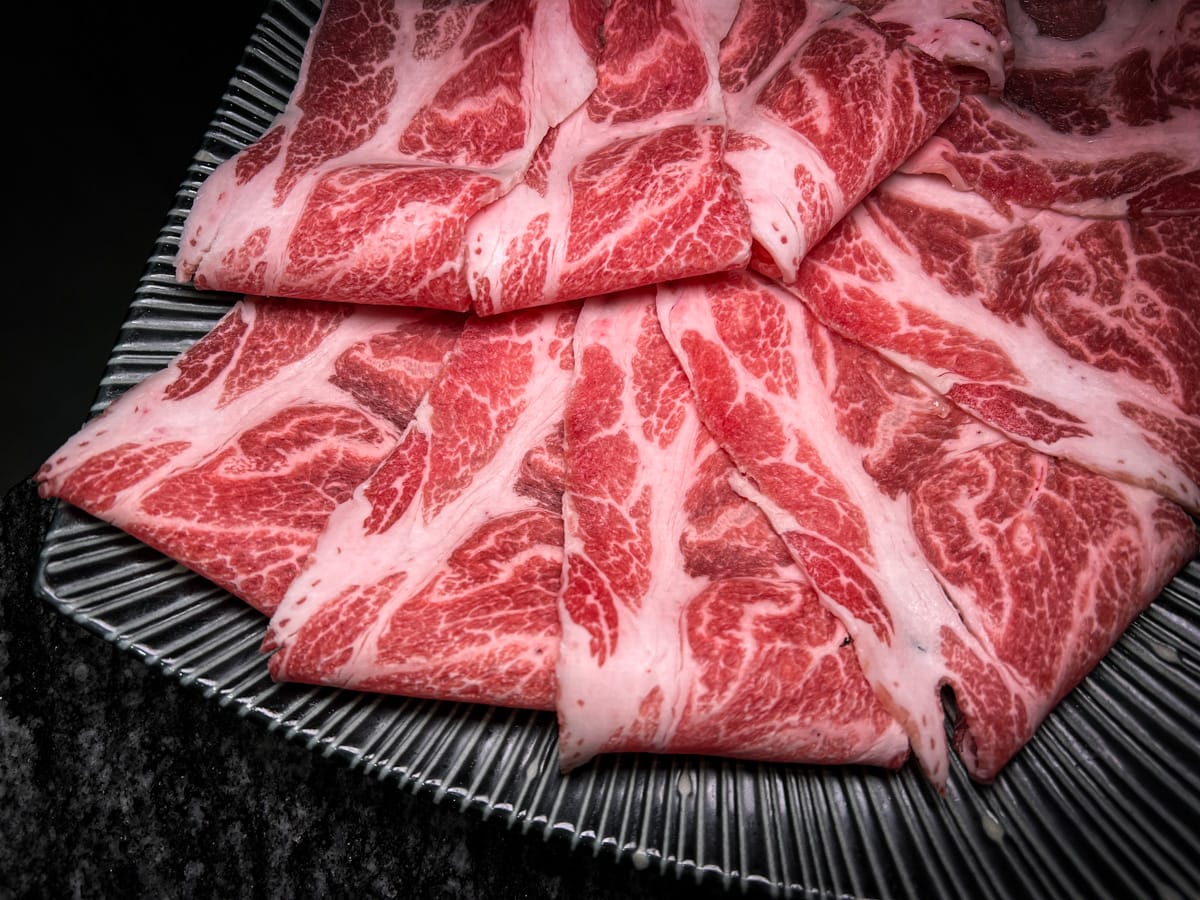【二本松涮涮屋】台北大安頂級火鍋美食推薦，大啖北海道夢幻花咲蟹最新套餐！專人桌邊服務，傳承日本二本松頂級天然火鍋首選！