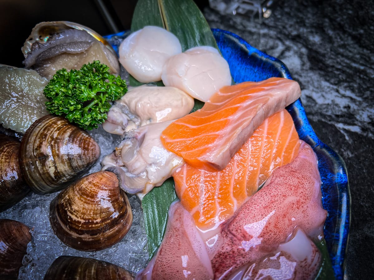 【二本松涮涮屋】台北大安頂級火鍋美食推薦，大啖北海道夢幻花咲蟹最新套餐！專人桌邊服務，傳承日本二本松頂級天然火鍋首選！