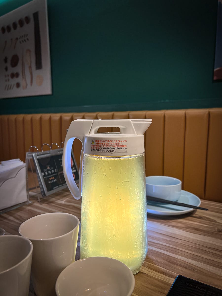 【汆食 作伙鍋】台北晴光市場火鍋推薦，嚴選最新鮮食材與特色湯底，提供獨立包廂的台北中山火鍋，民權西路站親子餐廳