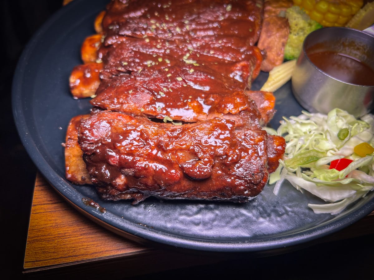 【ABV 加勒比海餐酒館】台北東區特色餐酒館推薦，人氣必吃中南美洲烤肉，正宗加勒比海美食饗宴！台北東區聚會餐廳新地標