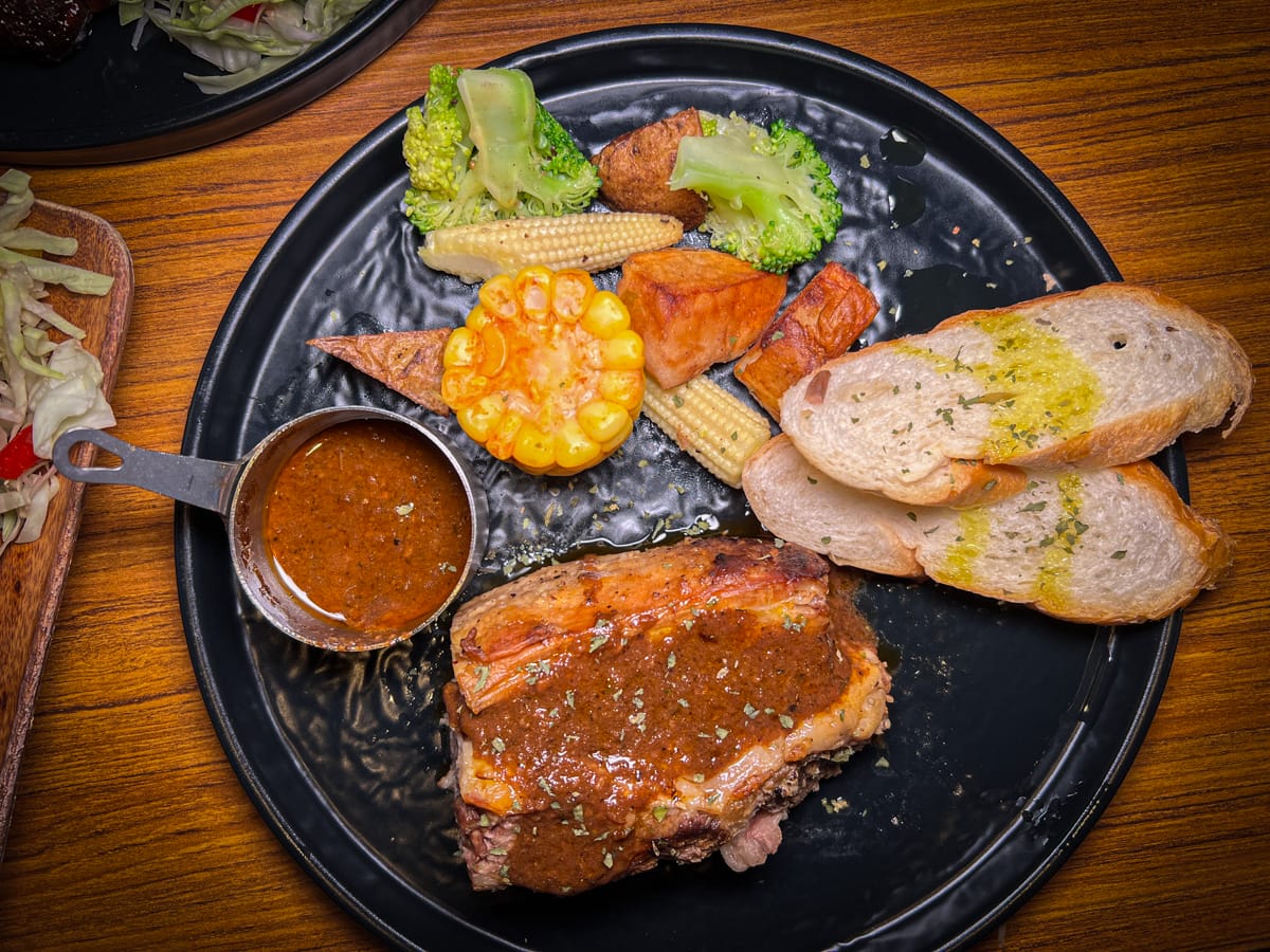【ABV 加勒比海餐酒館】台北東區特色餐酒館推薦，人氣必吃中南美洲烤肉，正宗加勒比海美食饗宴！台北東區聚會餐廳新地標