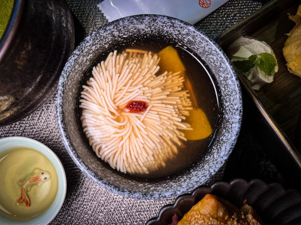 【橋山.壽喜燒】台北必吃日式頂級壽喜燒專門店,嚴選頂級肉品與新鮮食材,源自日本東京·人形町百年名店料理傳承! - 第69張圖 【橋山.壽喜燒】台北必吃日式頂級壽喜燒專門店,嚴選頂級肉品與新鮮食材,源自日本東京·人形町百年名店料理傳承!
