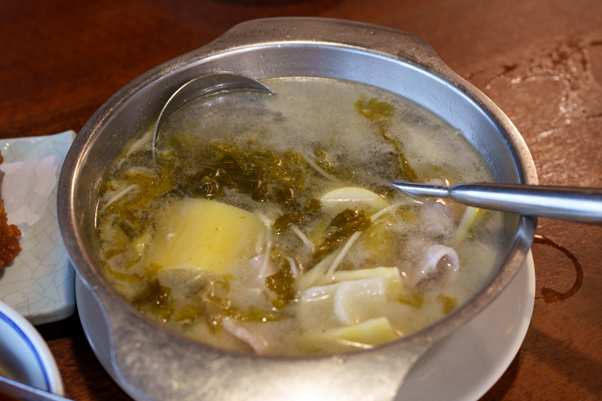 【喫飯食堂】台北永康街美食推薦,座無虛席的台式料理排隊名店!小團體也能聚餐的老字號台菜餐廳 - 第38張圖 【喫飯食堂】台北永康街美食推薦,座無虛席的台式料理排隊名店!小團體也能聚餐的老字號台菜餐廳