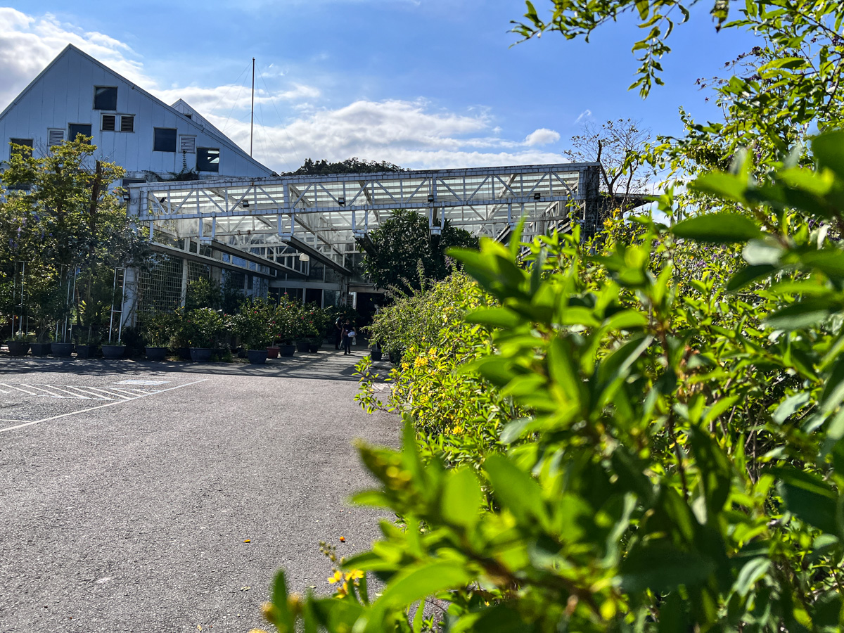 【香草菲菲】宜蘭旅遊景點推薦，全台最大室內玻璃溫室挑高4米半，提供團體導覽與多種套裝行程，宜蘭宴會活動場地首選！