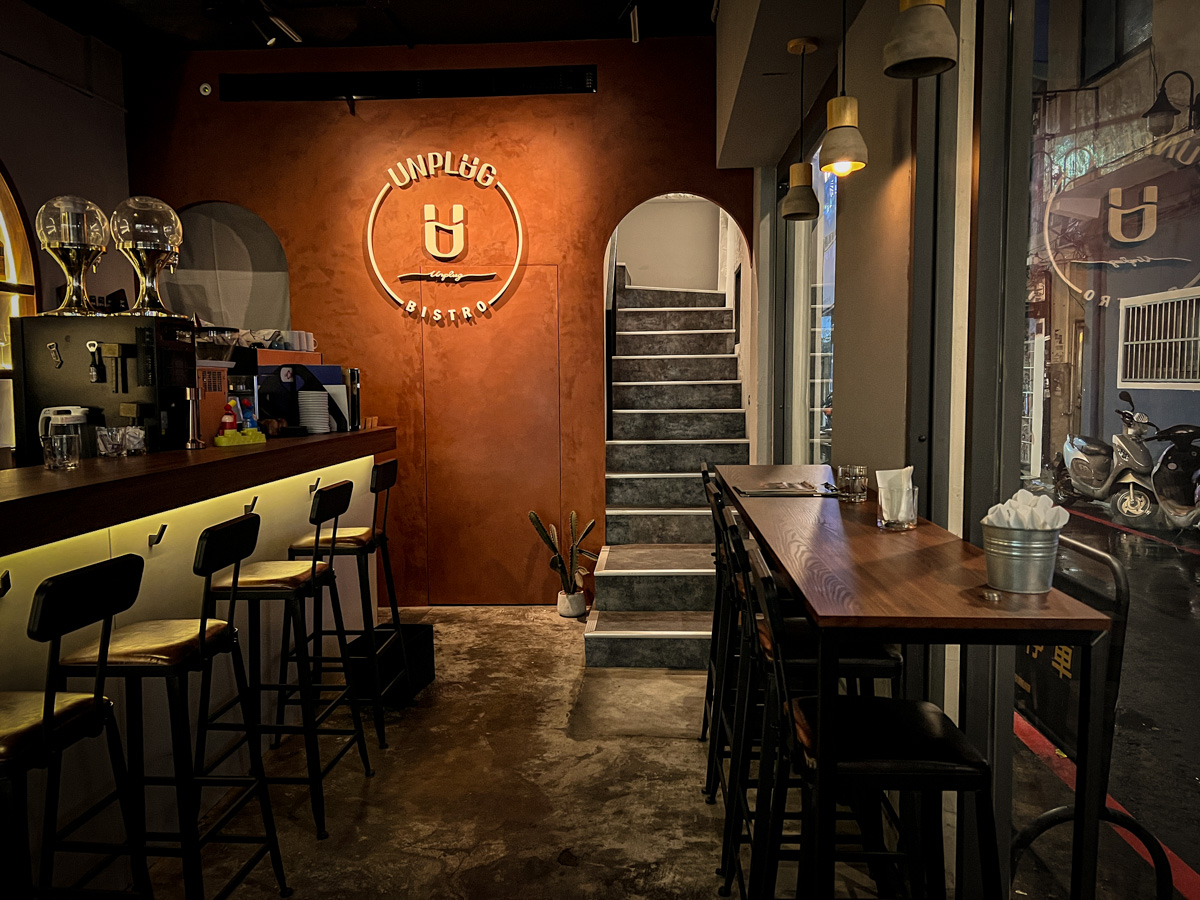 【艾睏餐酒館】台中逢甲最好吃的質感餐酒館推薦,50多種特色料理內建隱藏菜單!創意調酒不定期更新 - 第8張圖 【艾睏餐酒館】台中逢甲最好吃的質感餐酒館推薦,50多種特色料理內建隱藏菜單!創意調酒不定期更新