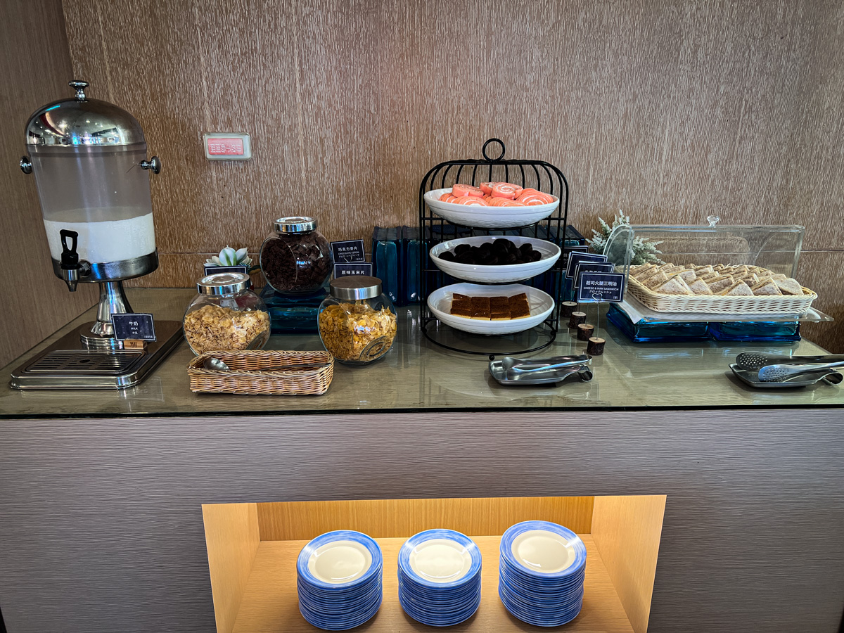 【碧根逢甲酒店】台中逢甲質感飯店住宿推薦,附中西自助式早餐Buffet,多種房型的唯美白派風格建築設計! - 第56張圖 【碧根逢甲酒店】台中逢甲質感飯店住宿推薦,附中西自助式早餐Buffet,多種房型的唯美白派風格建築設計!