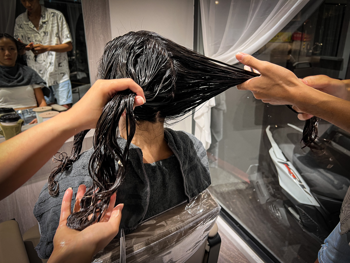 【MOVE Salon】板橋染燙髮推薦,頂級剪燙染護的專業髮廊!板橋巷廊裡最得你心的髮廊,最高品質美髮體驗 - 第42張圖 【MOVE Salon】板橋染燙髮推薦,頂級剪燙染護的專業髮廊!板橋巷廊裡最得你心的髮廊,最高品質美髮體驗