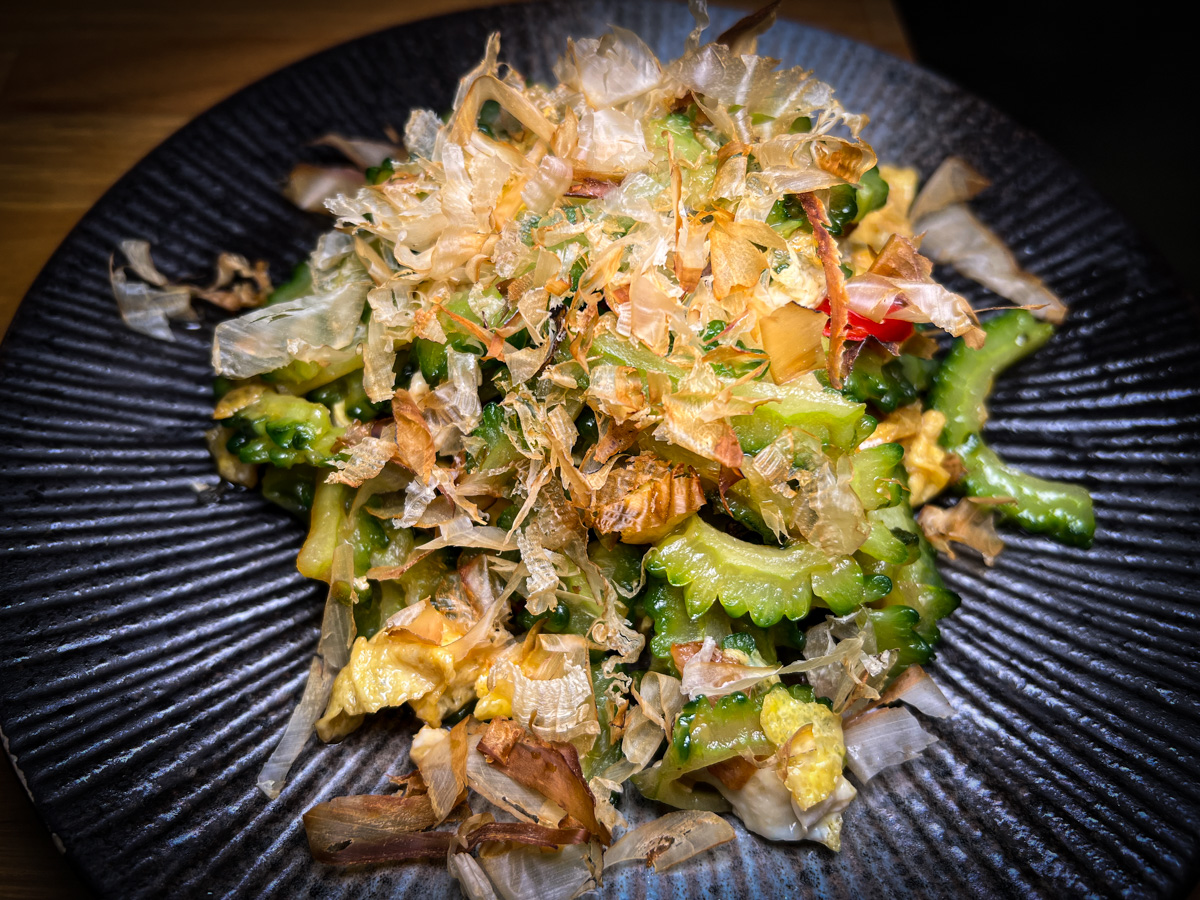【邁燜 Mine Men】新竹竹北平價居酒屋美食推薦，精緻串燒烤物與特色創意料理，餐點份量竟然比北部多一倍！