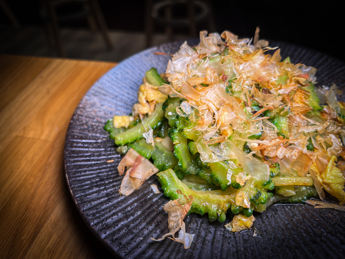 【邁燜 Mine Men】新竹竹北平價居酒屋美食推薦，精緻串燒烤物與特色創意料理，餐點份量竟然比北部多一倍！