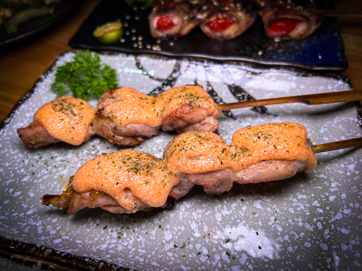 【邁燜 Mine Men】新竹竹北平價居酒屋美食推薦，精緻串燒烤物與特色創意料理，餐點份量竟然比北部多一倍！