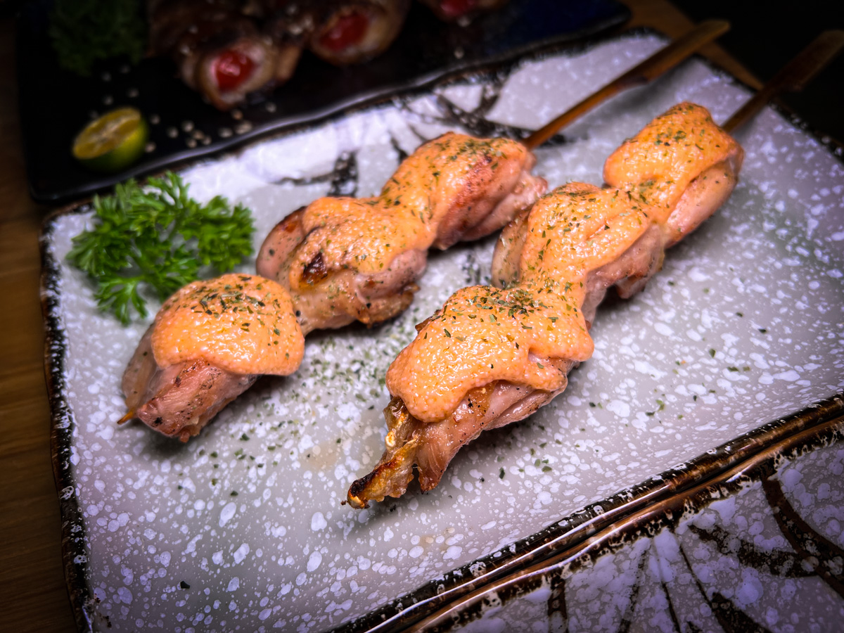 【邁燜 Mine Men】新竹竹北平價居酒屋美食推薦，精緻串燒烤物與特色創意料理，餐點份量竟然比北部多一倍！