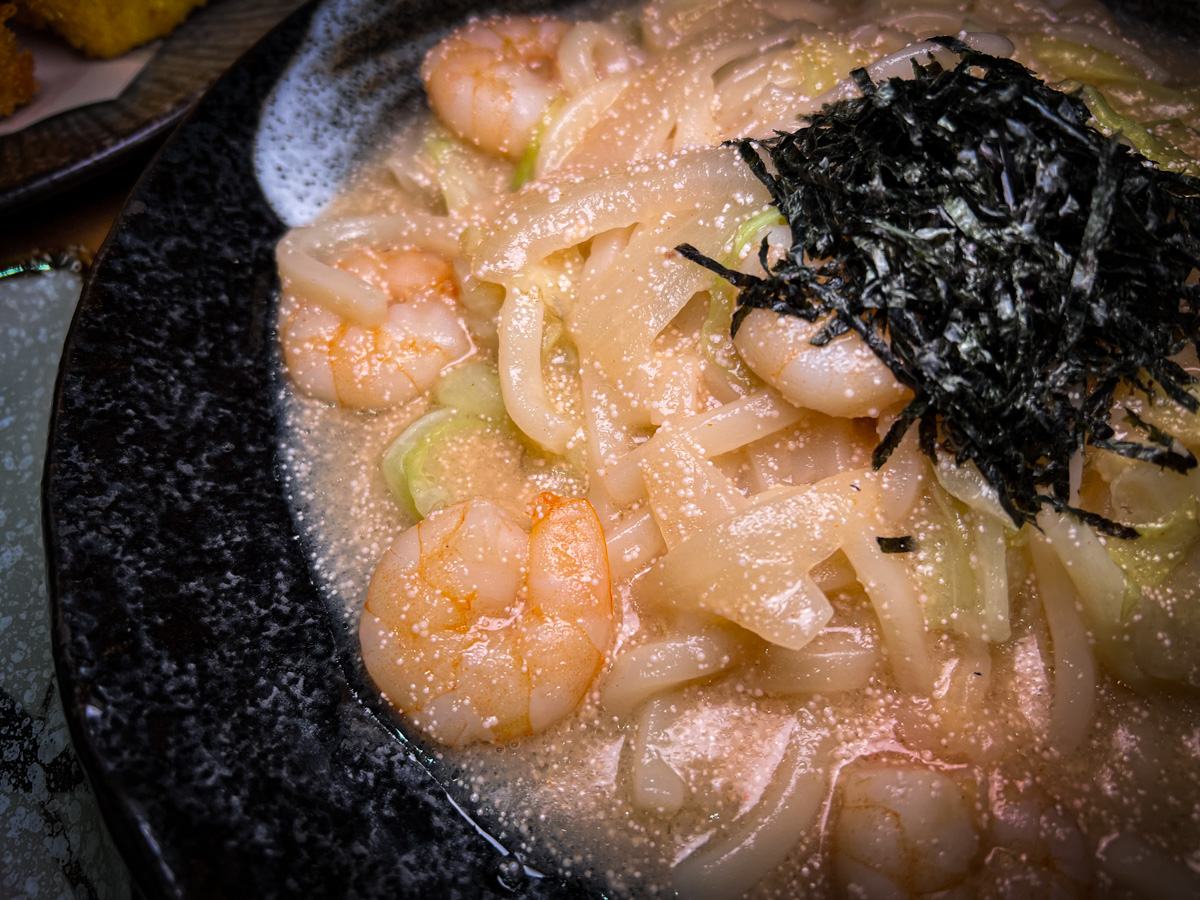 【邁燜 Mine Men】新竹竹北平價居酒屋美食推薦，精緻串燒烤物與特色創意料理，餐點份量竟然比北部多一倍！