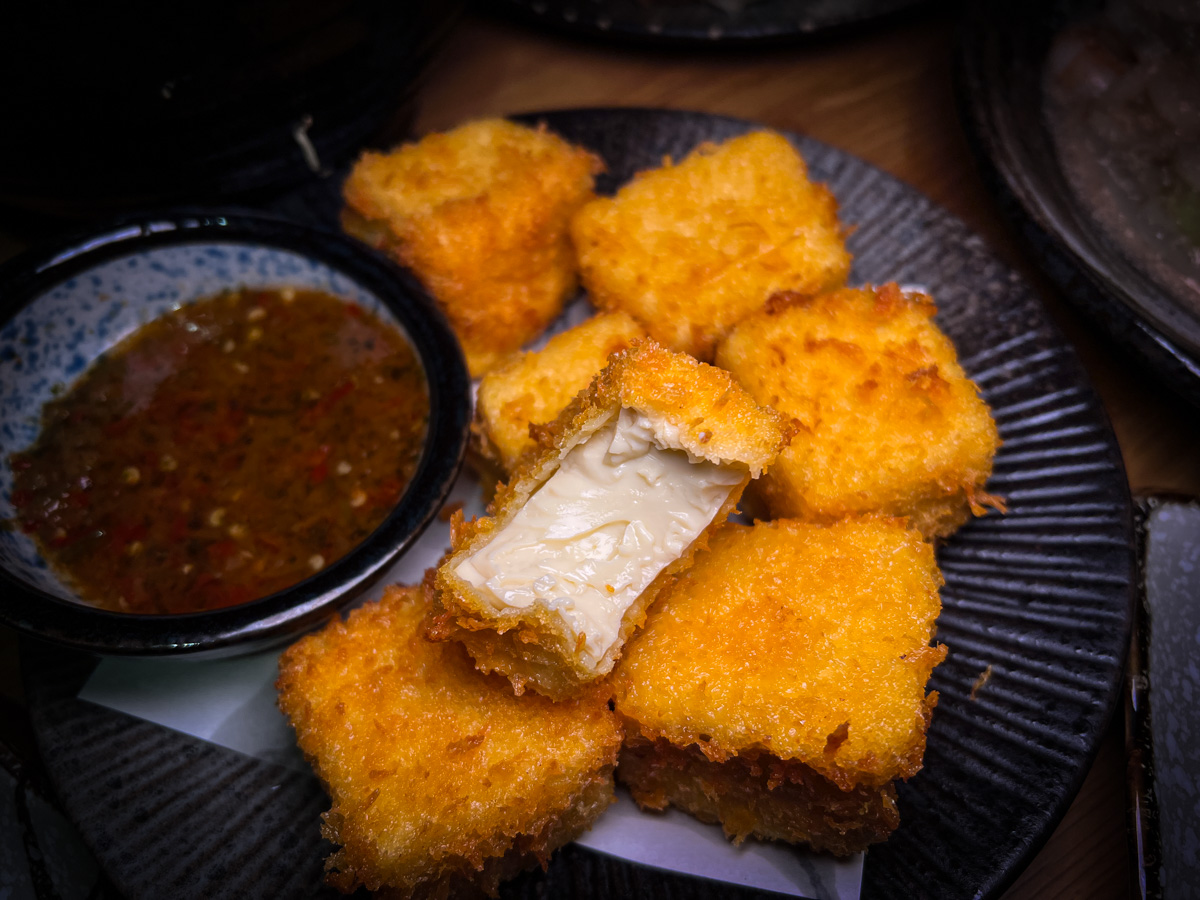 【邁燜 Mine Men】新竹竹北平價居酒屋美食推薦，精緻串燒烤物與特色創意料理，餐點份量竟然比北部多一倍！