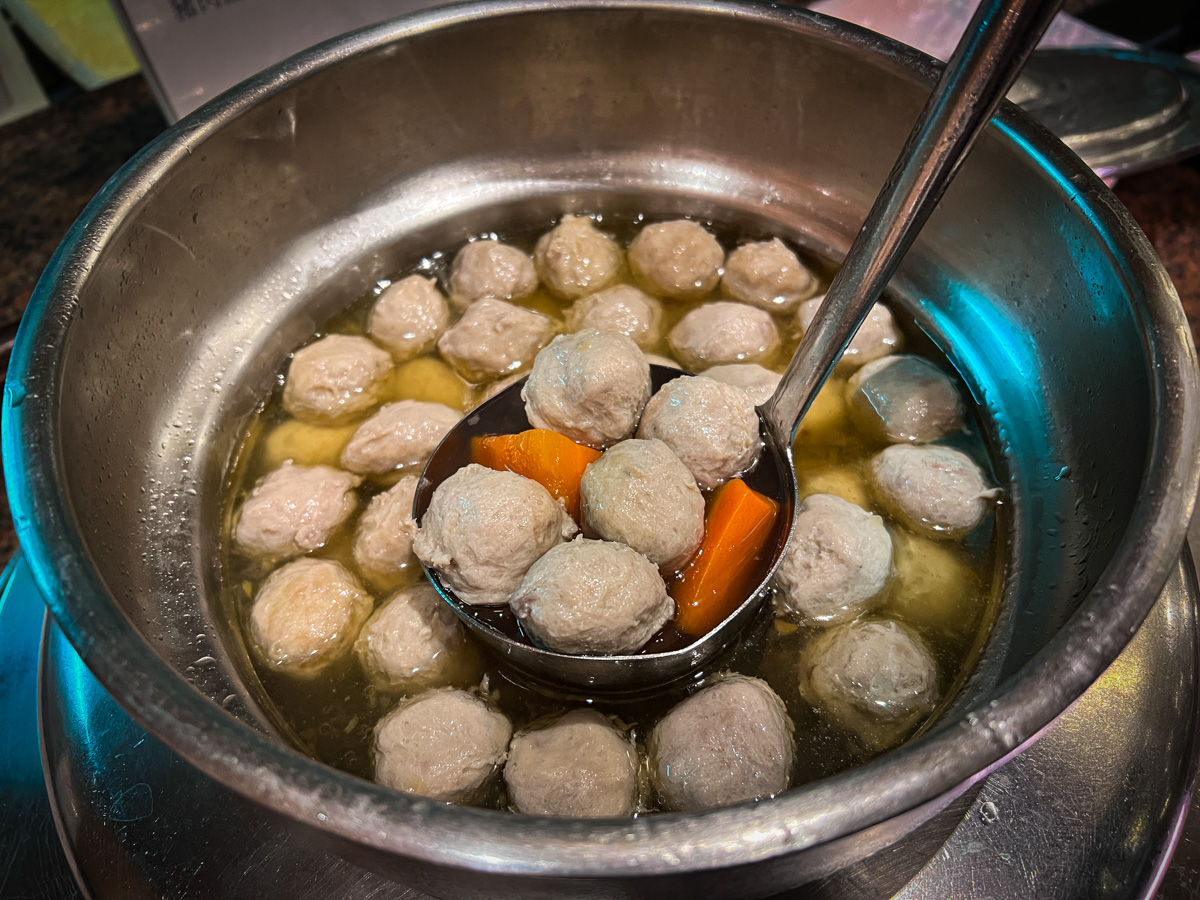 【煙波大飯店 新竹湖濱館】新竹住宿推薦，全台最好吃飯店早午餐！2300坪飯店設施享受歡樂時光，歐式典雅與現代簡約的質感裝潢設計