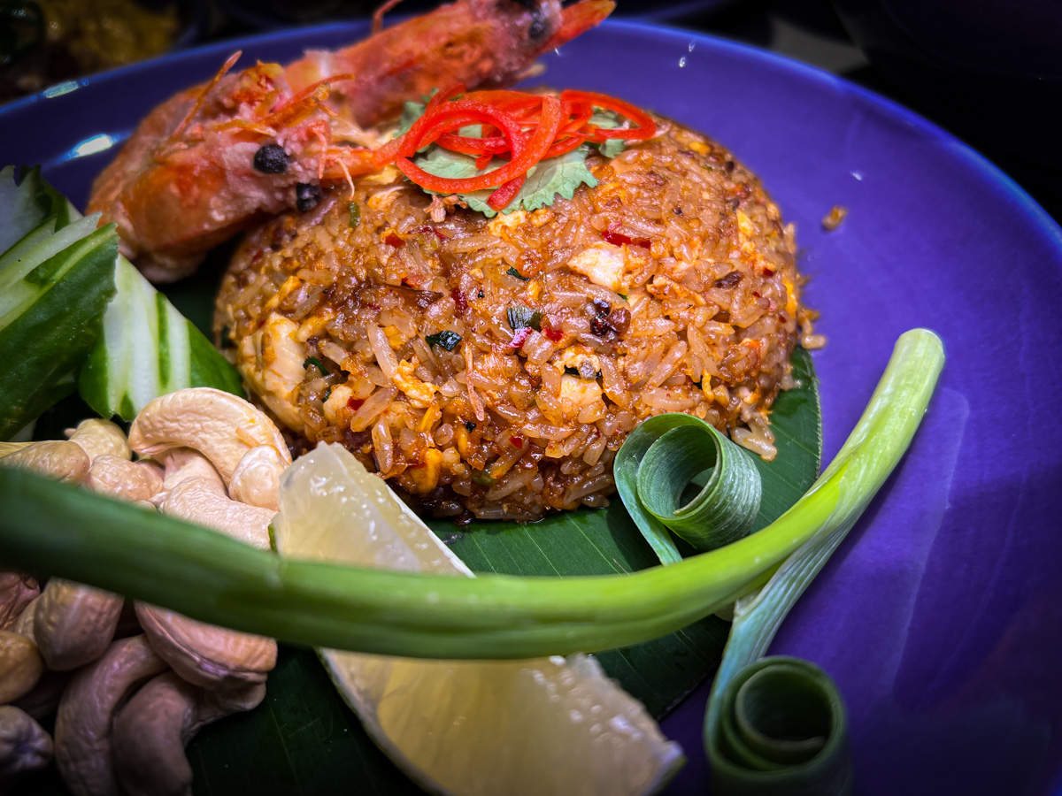 【NARA Thai Cuisine】桃園華泰名品城美食推薦，正宗道地泰國料理美食饗宴，連續三年榮獲米其林推薦泰國餐廳！