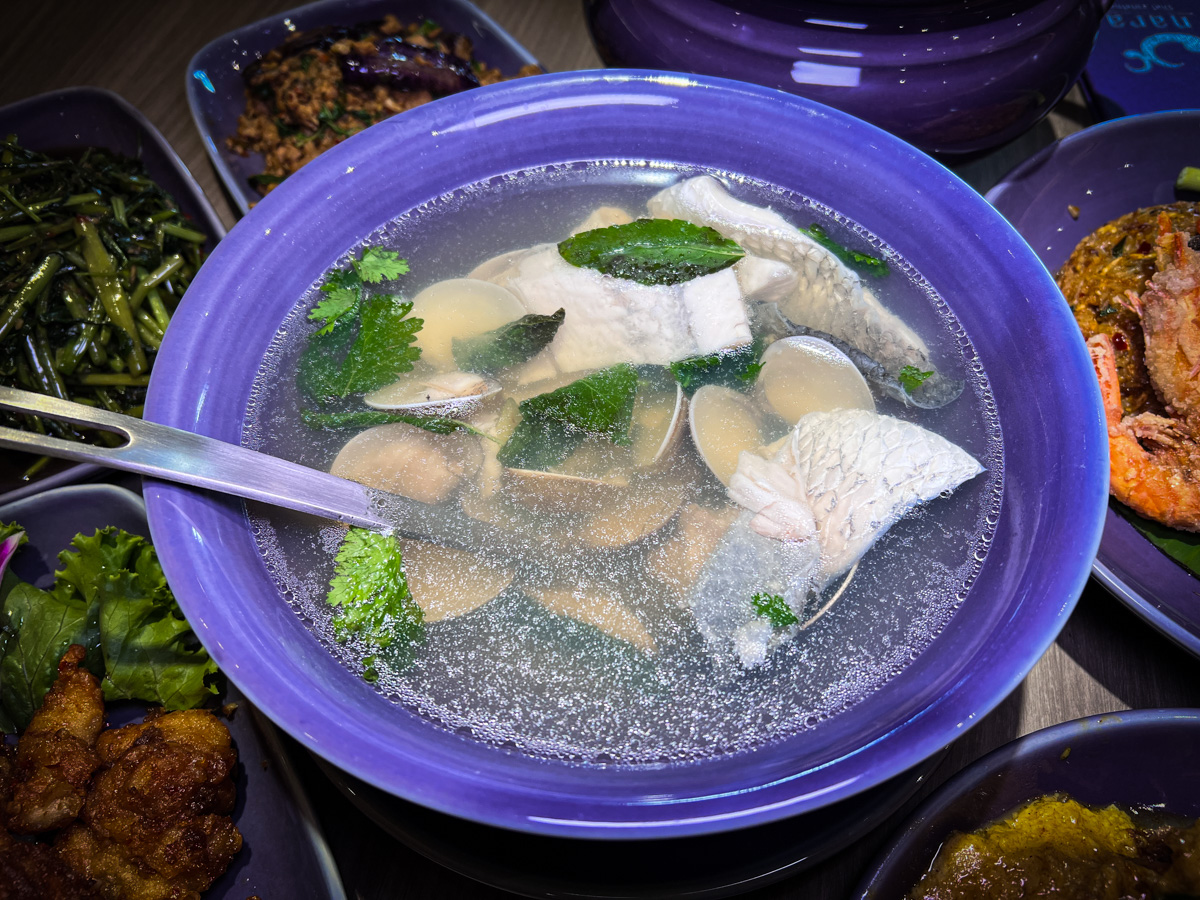 【NARA Thai Cuisine】桃園華泰名品城美食推薦，正宗道地泰國料理美食饗宴，連續三年榮獲米其林推薦泰國餐廳！