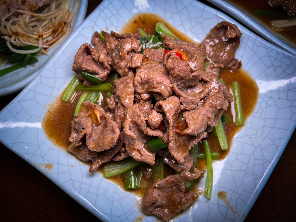 【喫飯食堂】台北永康街美食推薦,座無虛席的台式料理排隊名店!小團體也能聚餐的老字號台菜餐廳 - 第31張圖 【喫飯食堂】台北永康街美食推薦,座無虛席的台式料理排隊名店!小團體也能聚餐的老字號台菜餐廳