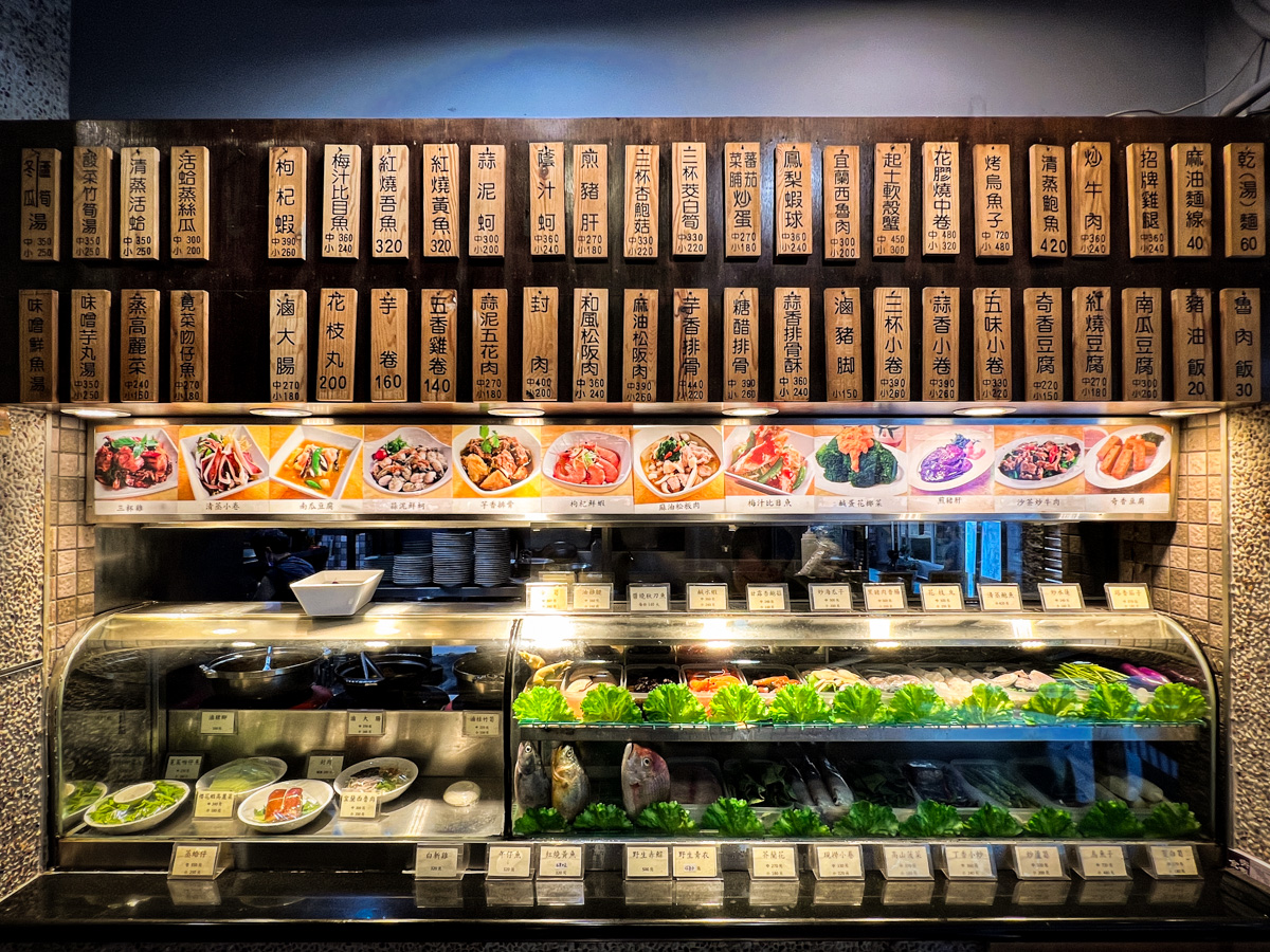 【喫飯食堂】台北永康街美食推薦,座無虛席的台式料理排隊名店!小團體也能聚餐的老字號台菜餐廳 - 第13張圖 【喫飯食堂】台北永康街美食推薦,座無虛席的台式料理排隊名店!小團體也能聚餐的老字號台菜餐廳