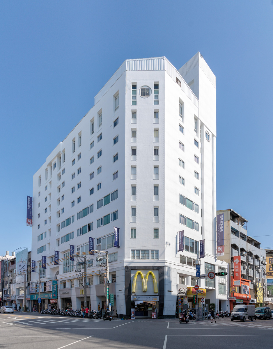【碧根逢甲酒店】台中逢甲質感飯店住宿推薦,附中西自助式早餐Buffet,多種房型的唯美白派風格建築設計! - 第35張圖 【碧根逢甲酒店】台中逢甲質感飯店住宿推薦,附中西自助式早餐Buffet,多種房型的唯美白派風格建築設計!