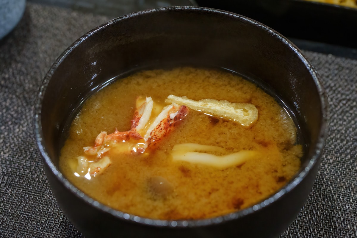 淡水必吃的無菜單鐵板燒台灣網紅名店，Google 評論4.8高分無菜單鐵板燒，一秒走入壯闊淡海山河，全台最美頂級無菜單鐵板燒【明水然．樂】