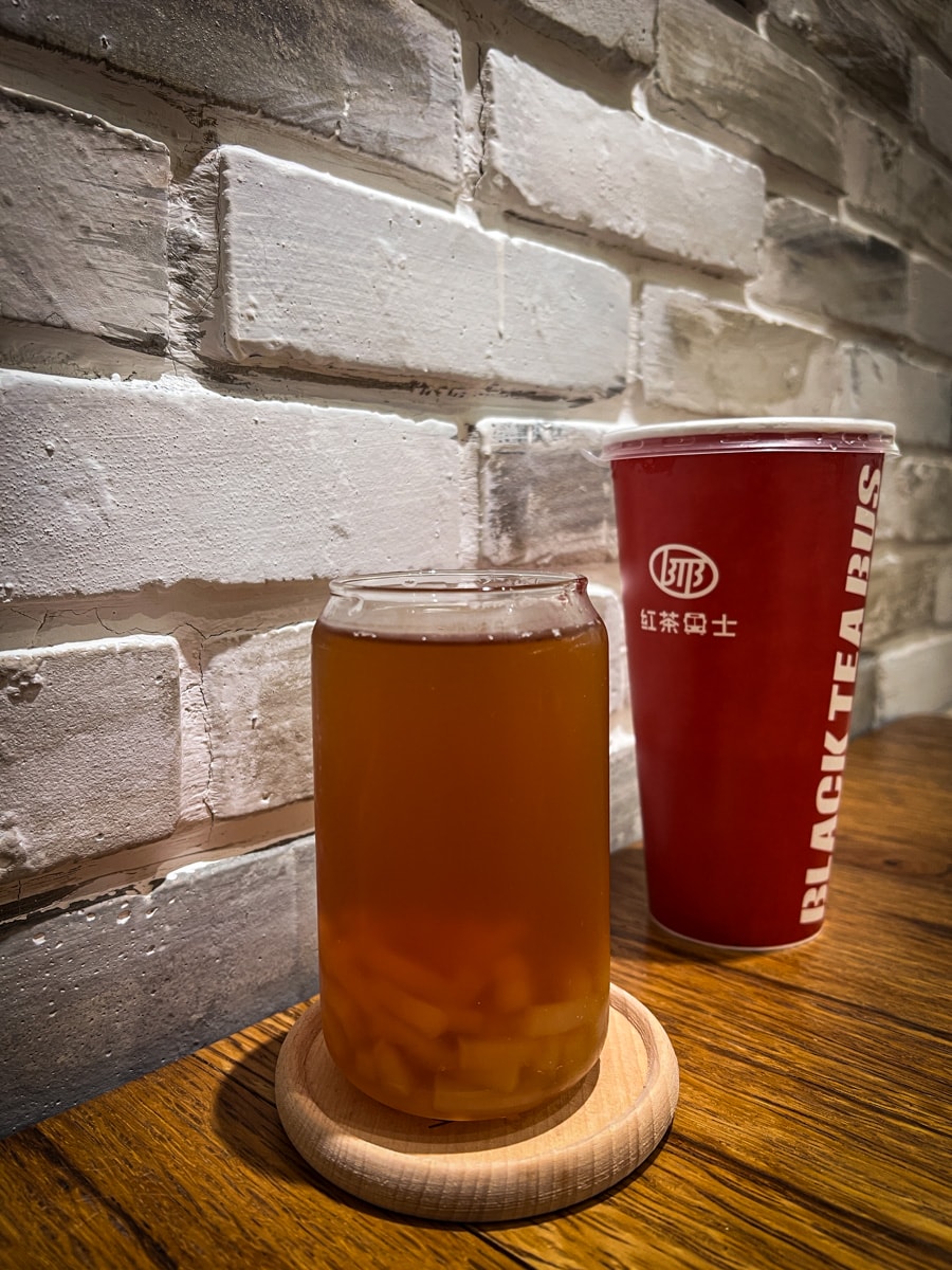 【紅茶巴士】新北土城質感飲料店推薦，新式紅茶冰25元起，每日現煮現泡！嚴選紅茶葉獨家比例調配