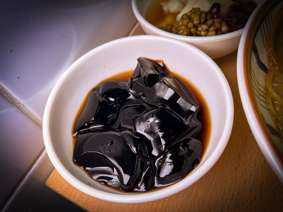 【好呷拉麵/原何家拉麵】中和平價拉麵推薦，145元起無限續麵及甜點吃到飽，打造中和評分最高的排隊拉麵美食地標！