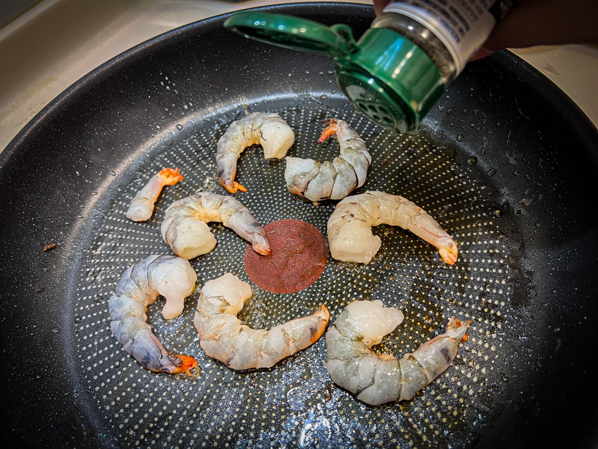【安永鮮物】根島生態蝦仁是什麼？天然野放的超大顆飽滿蝦仁，教你在家當黑白大廚做居家蝦仁料理！