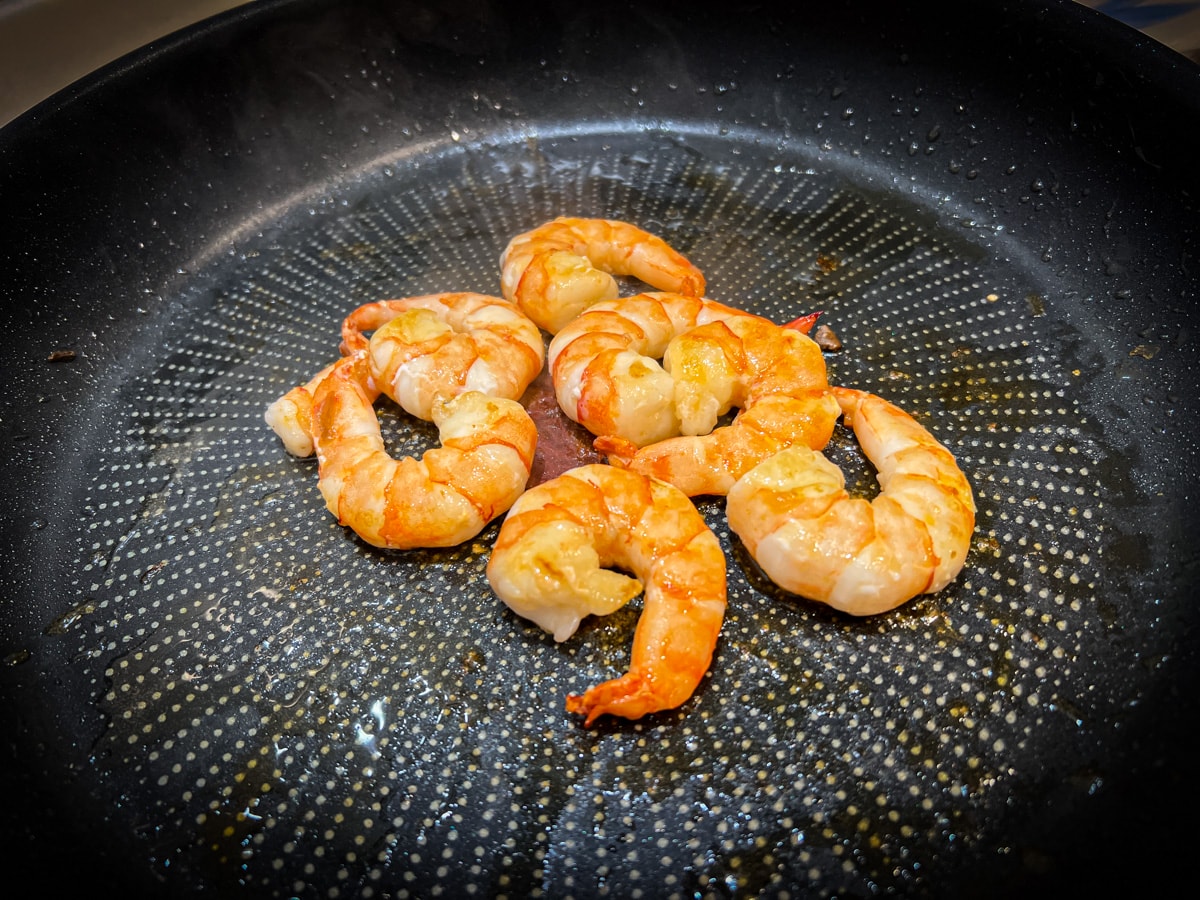 【安永鮮物】根島生態蝦仁是什麼？天然野放的超大顆飽滿蝦仁，教你在家當黑白大廚做居家蝦仁料理！