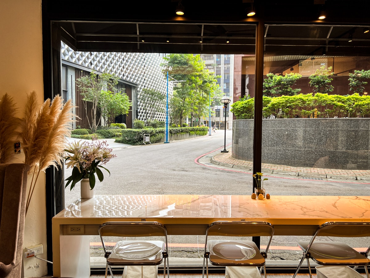 【Aspoon Cafe】板橋府中質感咖啡廳推薦,多元下午茶餐點與特色甜點,打造板橋最豐盛的早午餐地標! - 第3張圖 【Aspoon Cafe】板橋府中質感咖啡廳推薦,多元下午茶餐點與特色甜點,打造板橋最豐盛的早午餐地標!
