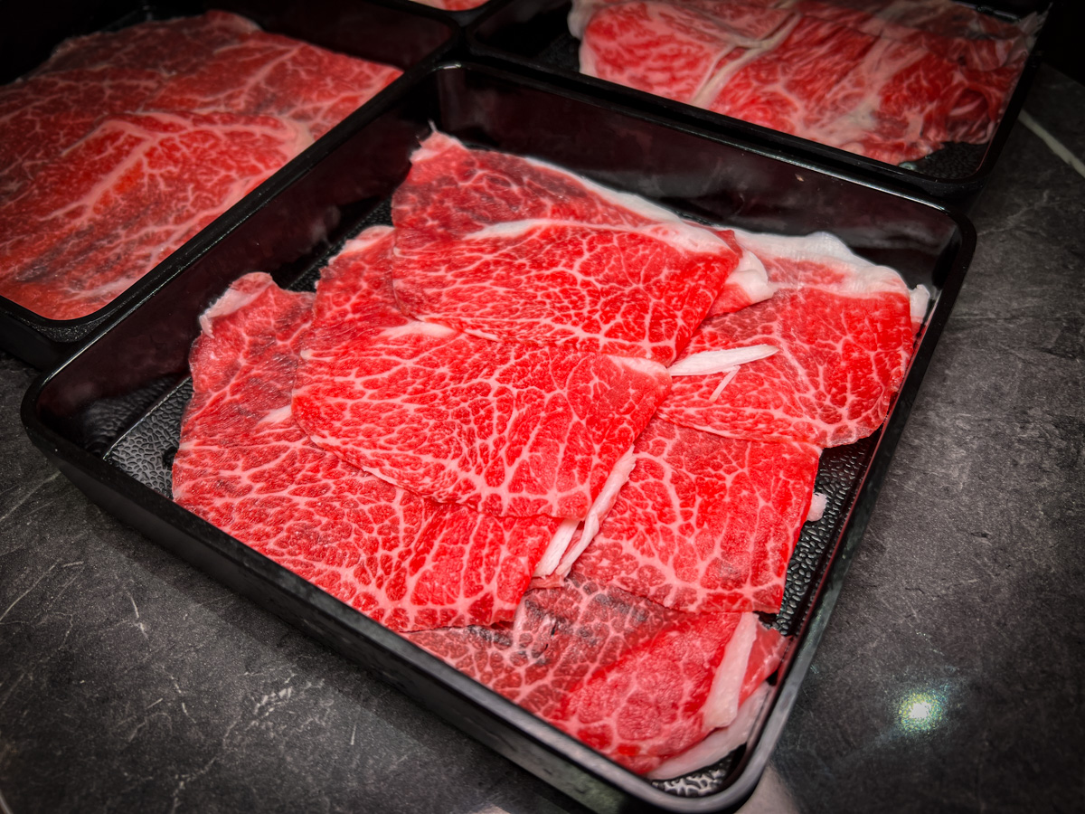 【尚禾鍋物】桃園高級火鍋吃到飽推薦,頂級肉品A5和牛無限吃!火鍋店也能喝到手搖飲,打造桃園最強火鍋餐廳! - 第38張圖 【尚禾鍋物】桃園高級火鍋吃到飽推薦,頂級肉品A5和牛無限吃!火鍋店也能喝到手搖飲,打造桃園最強火鍋餐廳!