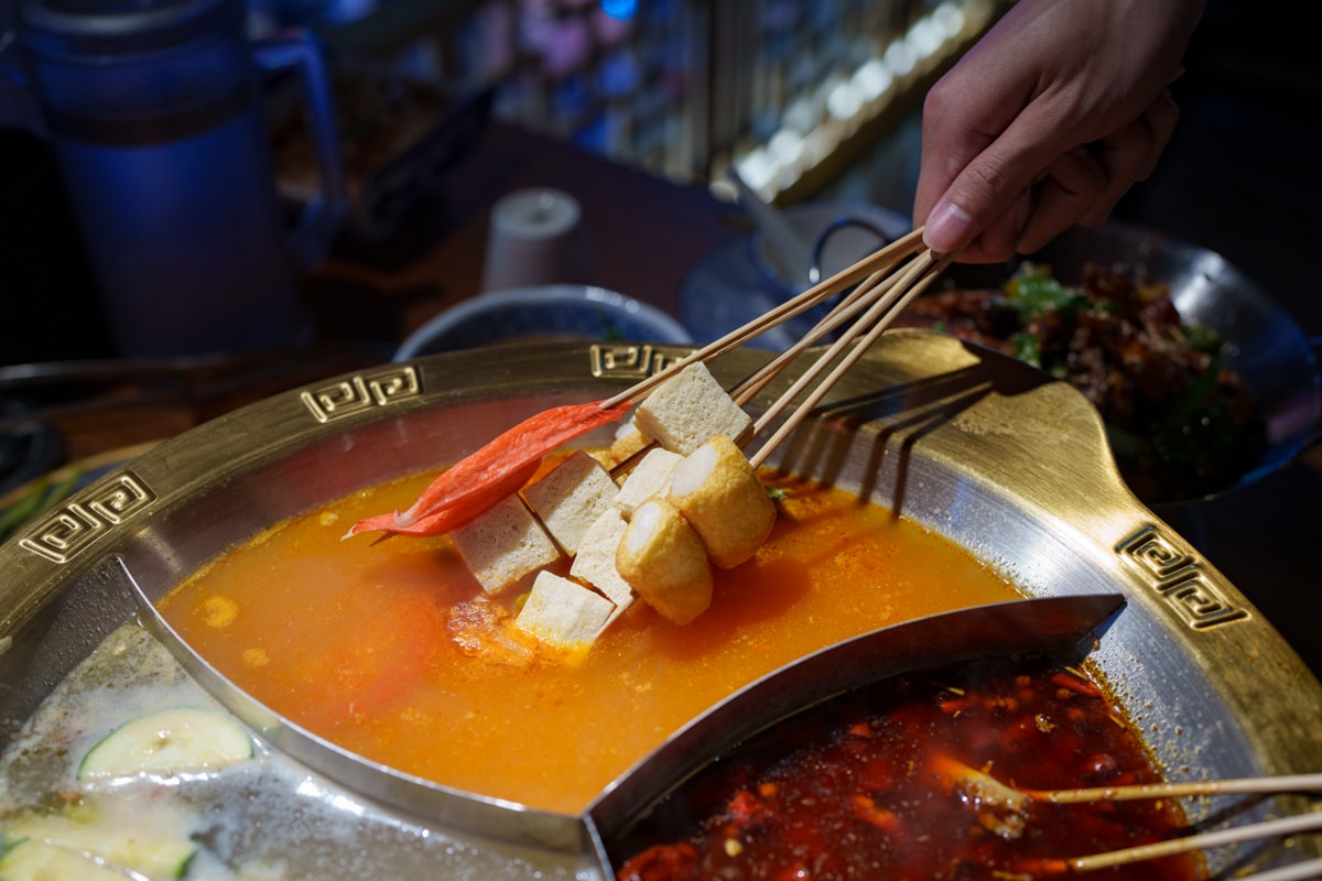 【ABV 串串啤酒館】台北西門評分最高火鍋推薦,多種串串15元起,必吃經典重慶江湖菜,開到凌晨3點的西門宵夜首選 - 第44張圖 【ABV 串串啤酒館】台北西門評分最高火鍋推薦,多種串串15元起,必吃經典重慶江湖菜,開到凌晨3點的西門宵夜首選