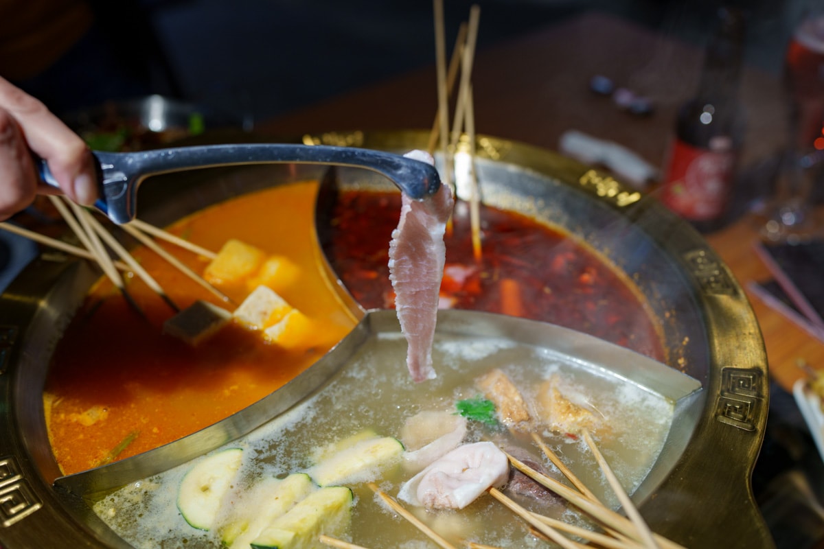 【ABV 串串啤酒館】台北西門評分最高火鍋推薦,多種串串15元起,必吃經典重慶江湖菜,開到凌晨3點的西門宵夜首選 - 第33張圖 【ABV 串串啤酒館】台北西門評分最高火鍋推薦,多種串串15元起,必吃經典重慶江湖菜,開到凌晨3點的西門宵夜首選