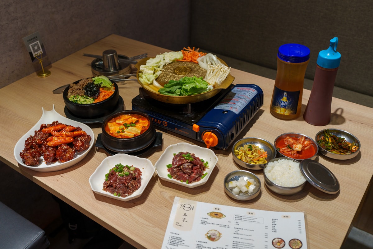 【馬柒韓式料理】中壢韓式料理美食推薦,特色必吃道地銅盤烤肉、韓式炸雞,內用韓式小菜及麥菜無限吃到飽! - 第11張圖 【馬柒韓式料理】中壢韓式料理美食推薦,特色必吃道地銅盤烤肉、韓式炸雞,內用韓式小菜及麥菜無限吃到飽!